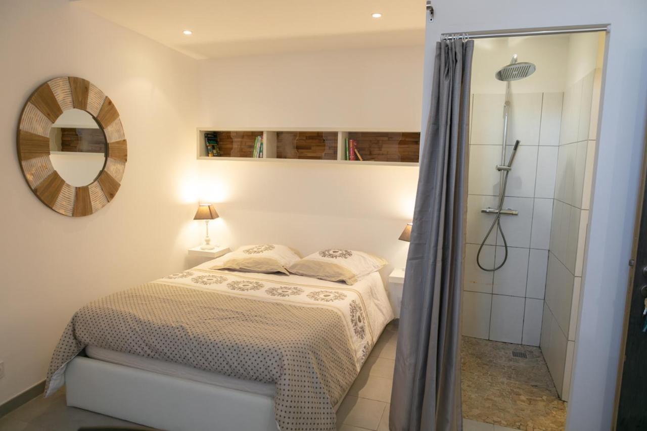 Studio Vaucluse Clovis LʼIsle-sur-la-Sorgue Exteriör bild